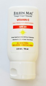 Kem Chống Nắng Dưỡng Ẩm Vitamin C SPF 30